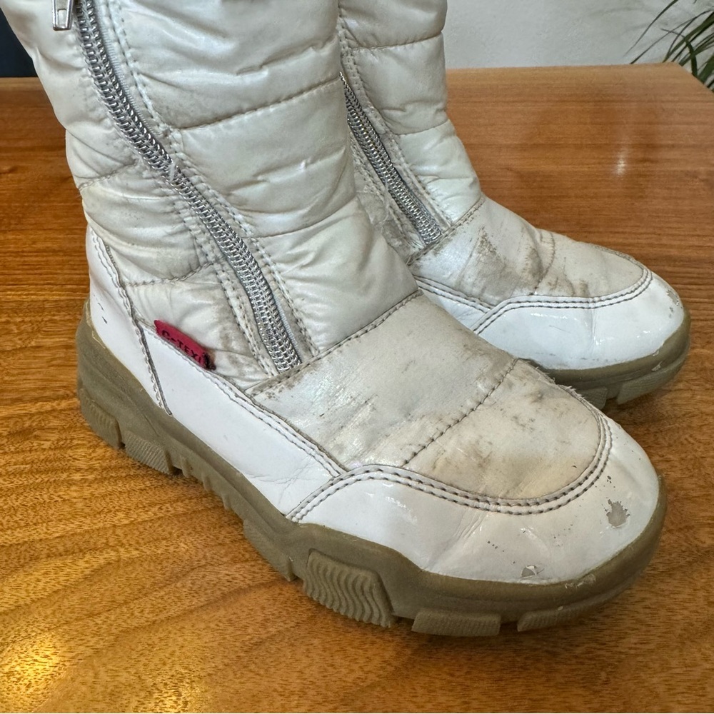 SPROX Space Walk Faux Fur Lined Boot In White Iridescent. Size Toddler 1… - Picture 5 of 16